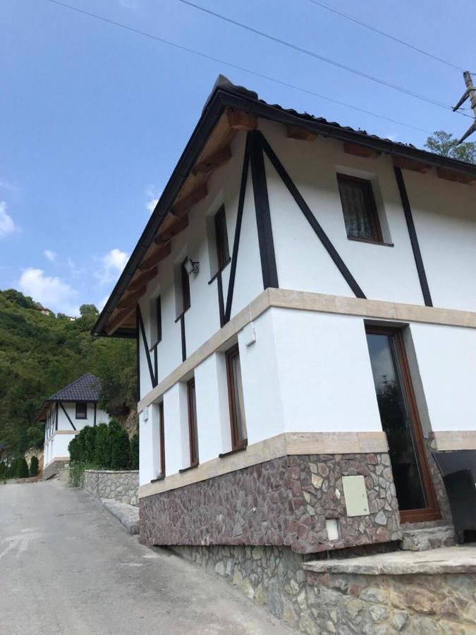 6 New River View Apartments Bihać エクステリア 写真