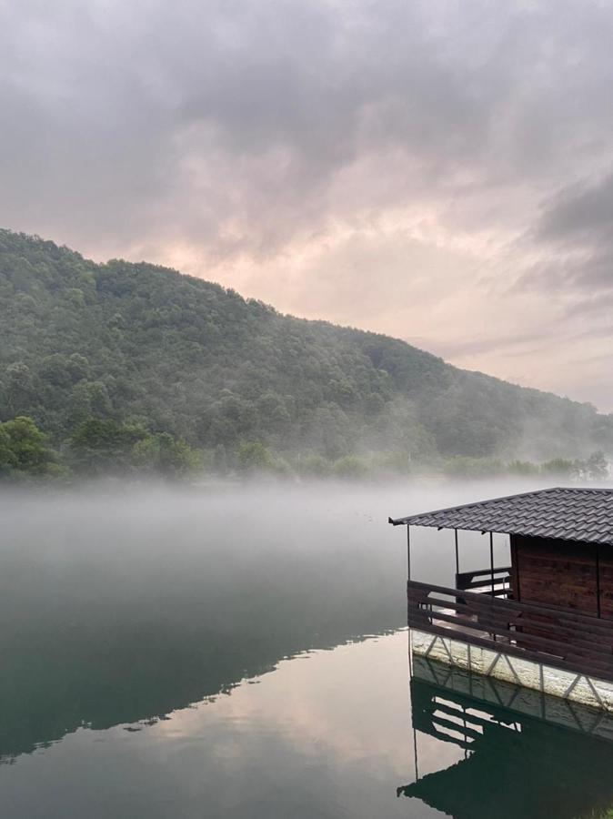 6 New River View Apartments Bihać エクステリア 写真