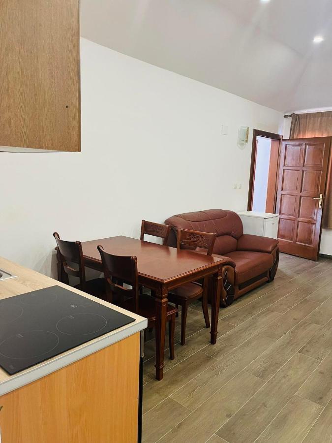 6 New River View Apartments Bihać エクステリア 写真
