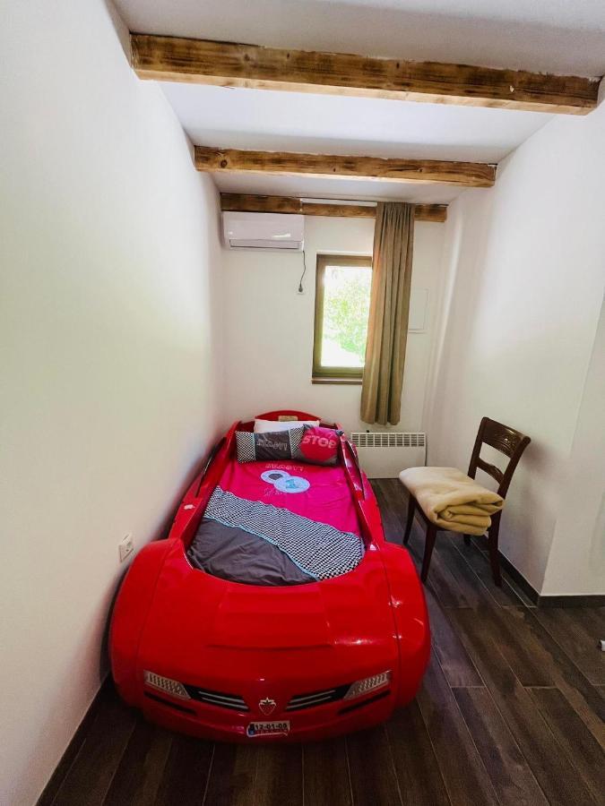 6 New River View Apartments Bihać エクステリア 写真