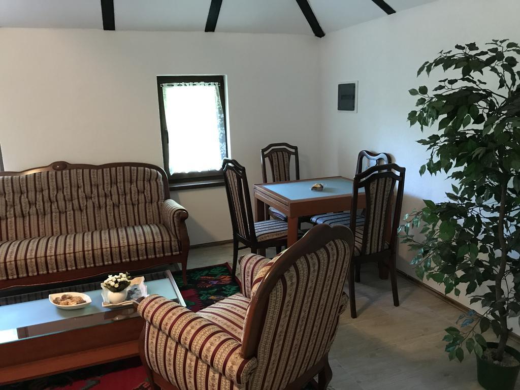 6 New River View Apartments Bihać エクステリア 写真
