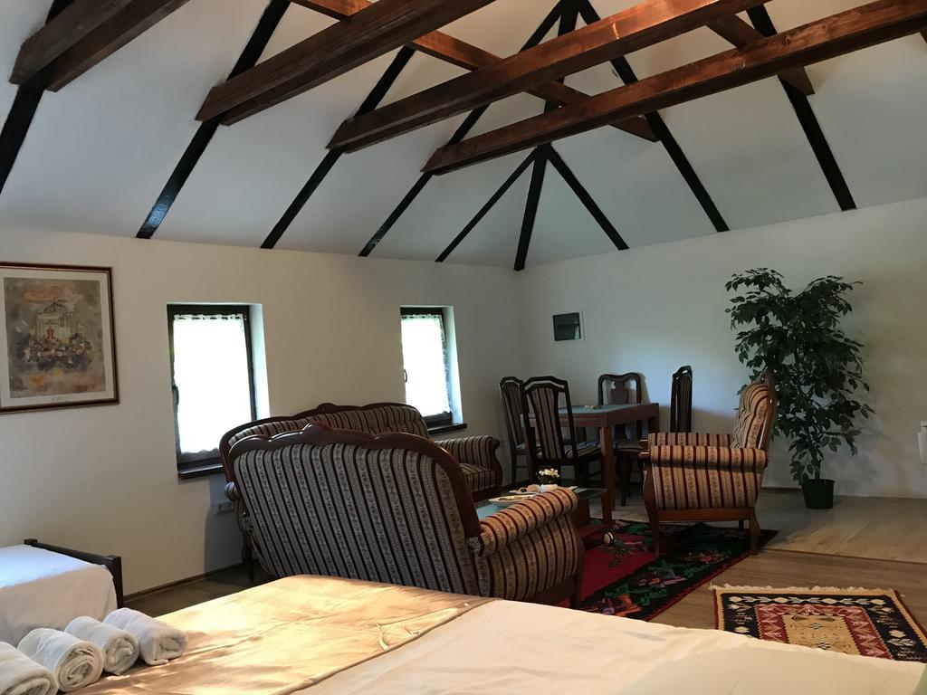 6 New River View Apartments Bihać エクステリア 写真