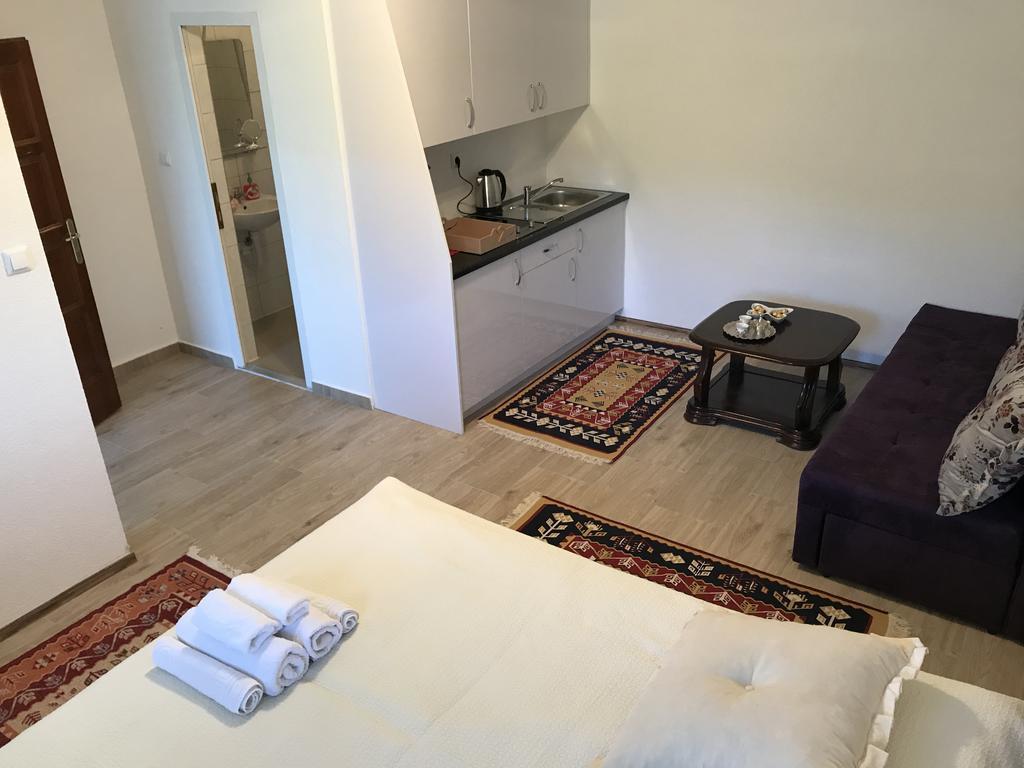 6 New River View Apartments Bihać エクステリア 写真