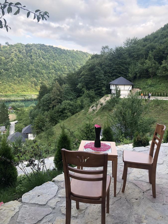 6 New River View Apartments Bihać エクステリア 写真